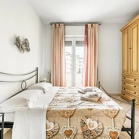 Quiet And Cozy With Balcony Apartment