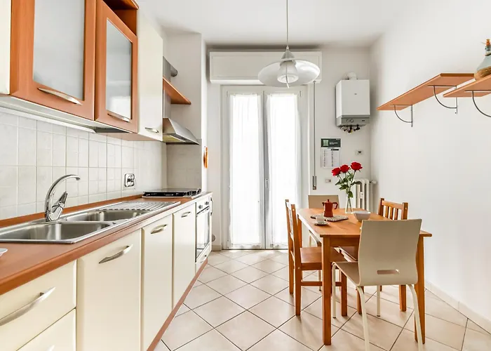 Guesthost - Quiet And Cozy With Balcony Apartmán